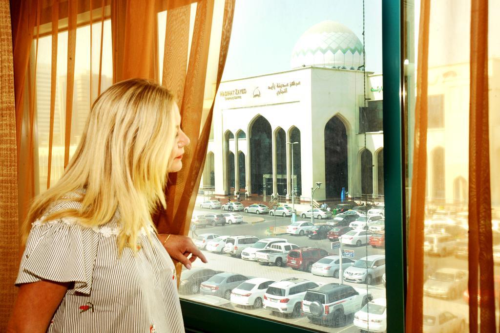 Al Jazeera Royal Hotel Abu Dhabi Exterior photo